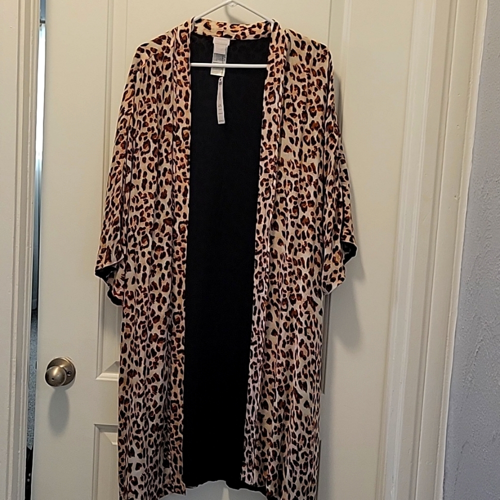 Chico's animal print Ruana.